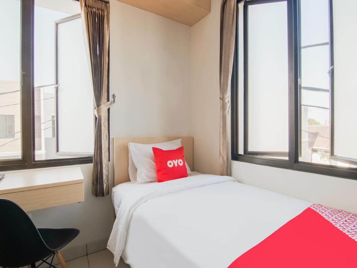 Oyo 3824 Columbus Residence J1 Telukjambe Dış mekan fotoğraf