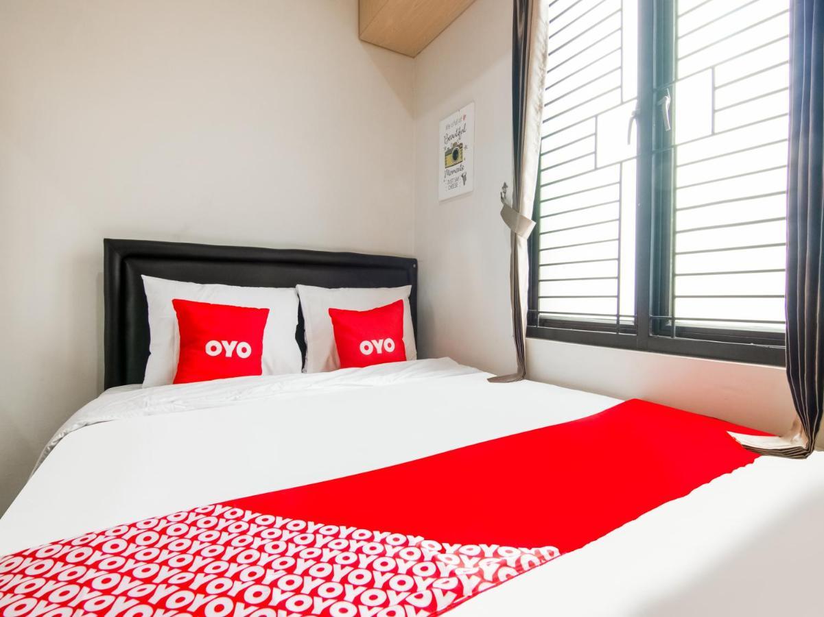 Oyo 3824 Columbus Residence J1 Telukjambe Dış mekan fotoğraf