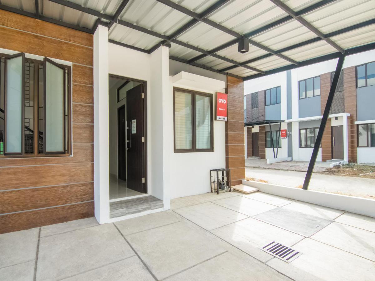 Oyo 3824 Columbus Residence J1 Telukjambe Dış mekan fotoğraf