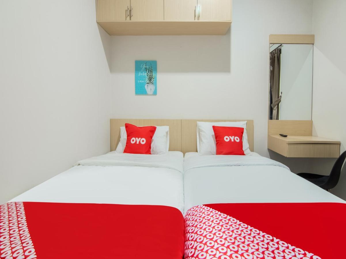 Oyo 3824 Columbus Residence J1 Telukjambe Dış mekan fotoğraf