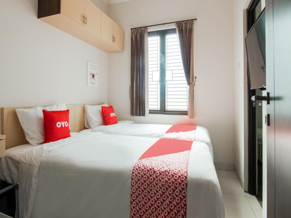 Oyo 3824 Columbus Residence J1 Telukjambe Dış mekan fotoğraf