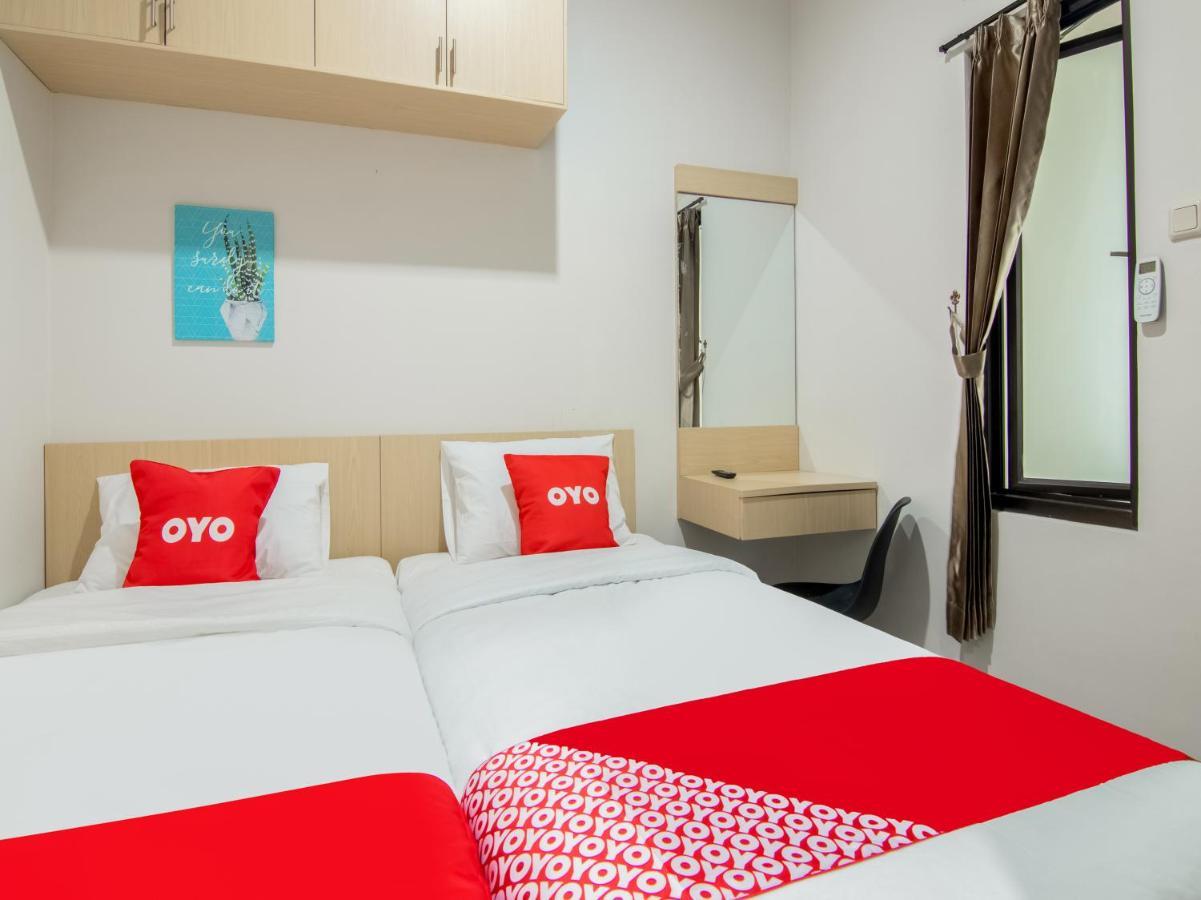 Oyo 3824 Columbus Residence J1 Telukjambe Dış mekan fotoğraf